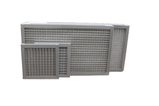 Silber runzelte Aluminiumnetz-einleitenden Luftfilter im Karton-Paket